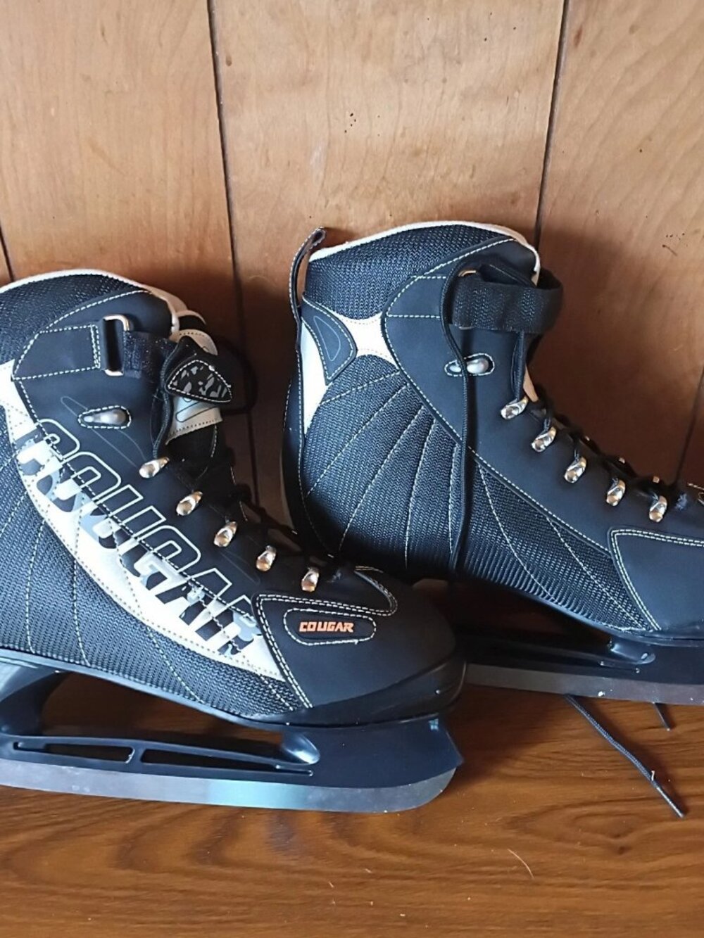 Share Cougar Adult Hockey Ice Skates Size 11 Black Gray Soft Boot Recreational